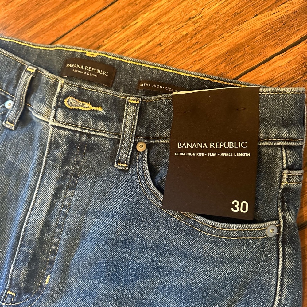 Banana Republic NWT ultra high rise slim ankle length jeans